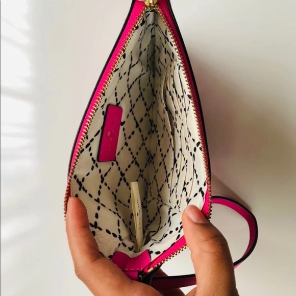 🔴SOLD 🔴Kate Spade Lolly Newbury Lane Wristlet - Picture 7 of 7